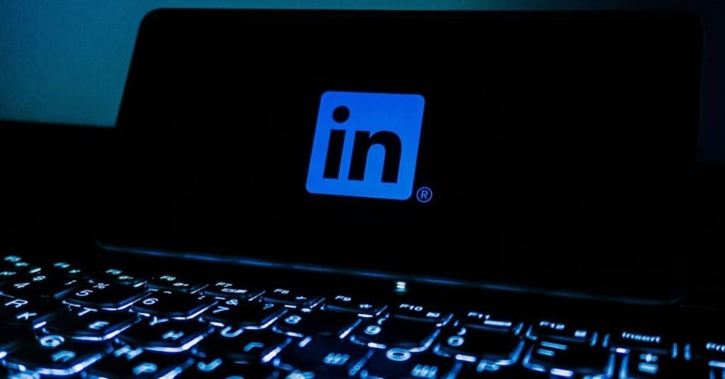 LinkedIn marketing ads for better ROI